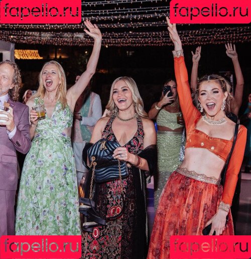 Lindsey Stirling Onlyfans Photo Gallery 