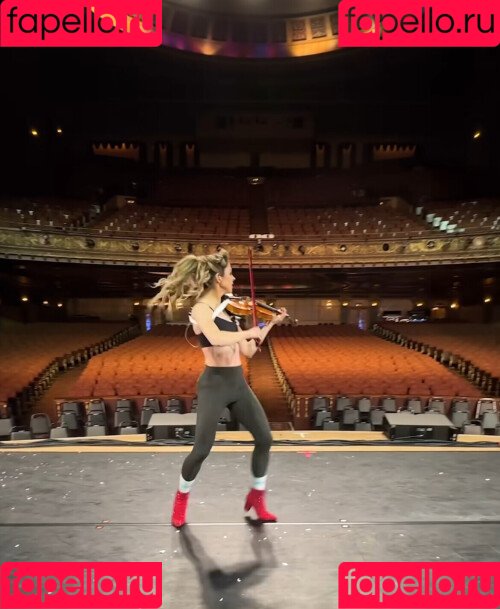 Lindsey Stirling Onlyfans Photo Gallery 