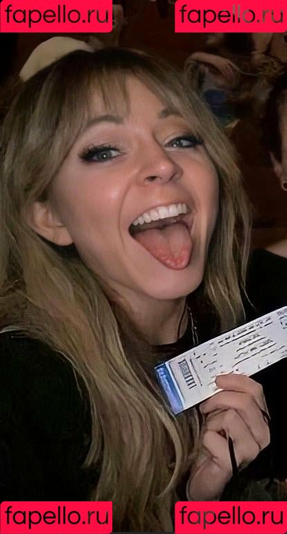 Lindsey Stirling Onlyfans Photo Gallery 