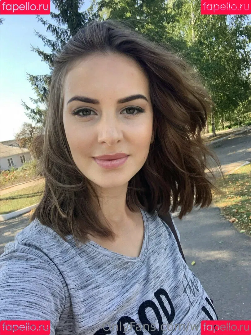 wrenirene Onlyfans Photo Gallery 
