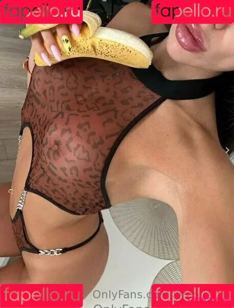 wrenirene Onlyfans Photo Gallery 