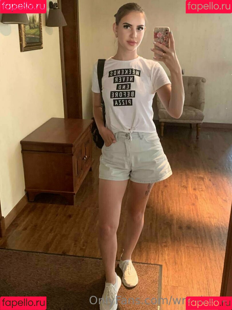 wrenirene Onlyfans Photo Gallery 