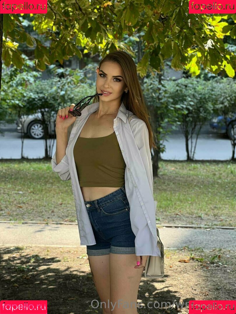 wrenirene Onlyfans Photo Gallery 