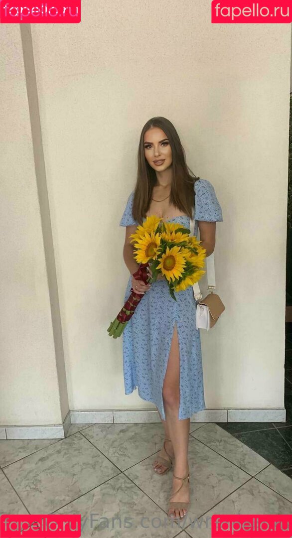 wrenirene Onlyfans Photo Gallery 