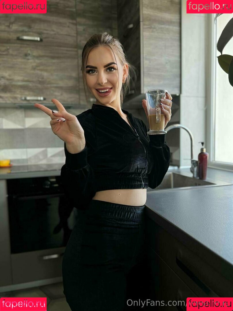 wrenirene Onlyfans Photo Gallery 