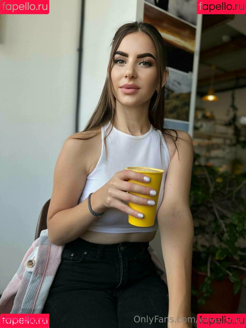 wrenirene Onlyfans Photo Gallery 