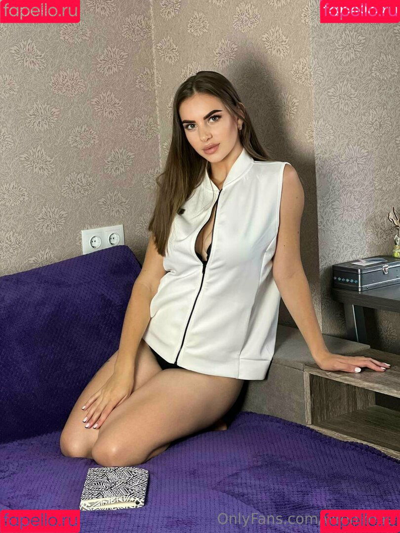 wrenirene Onlyfans Photo Gallery 