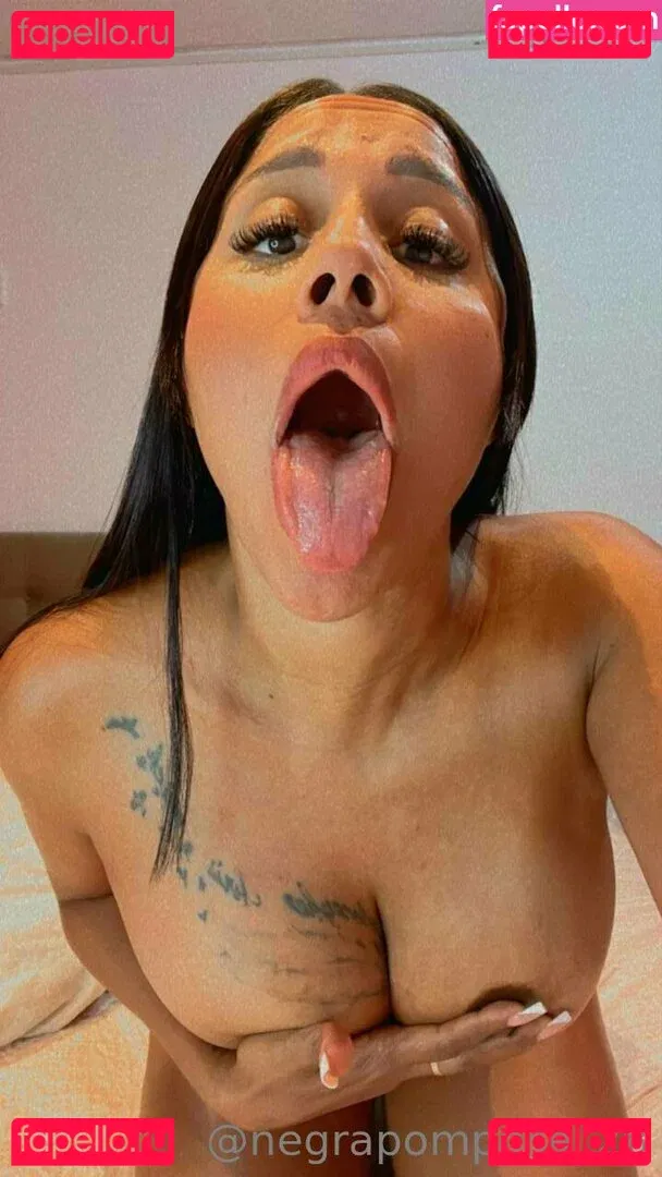 negrapomposa_28 Onlyfans Photo Gallery 