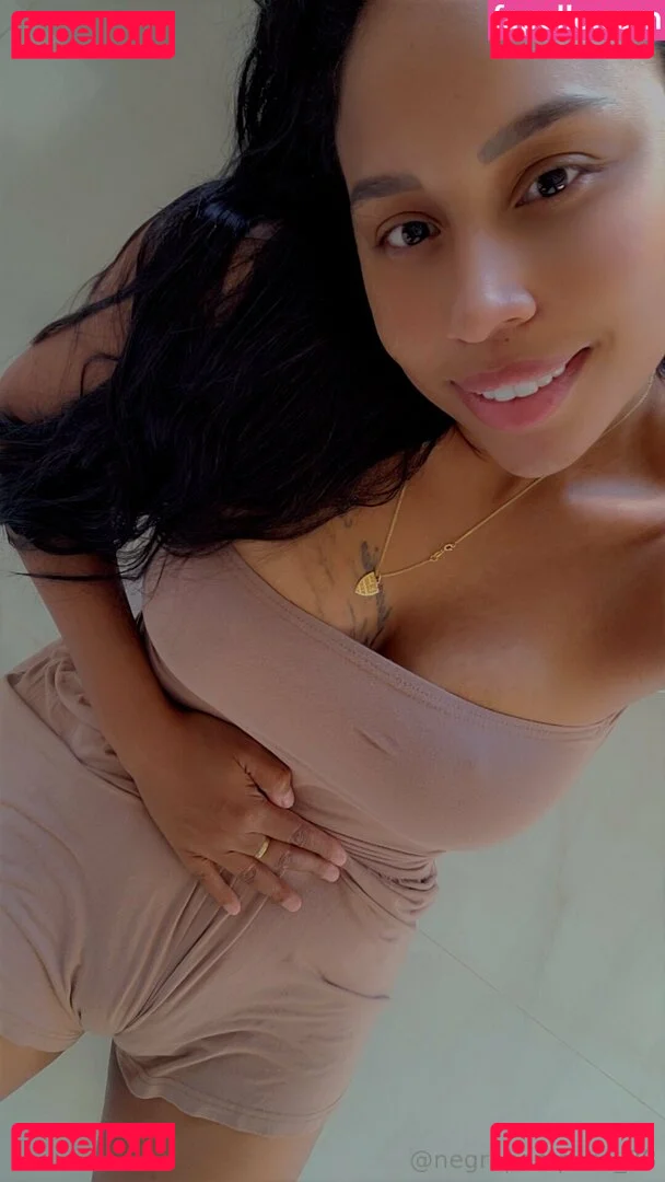 negrapomposa_28 Onlyfans Photo Gallery 