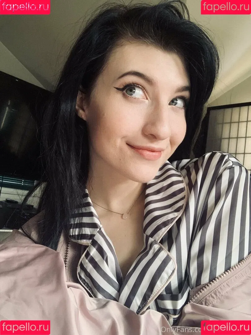 elizabethreed Onlyfans Photo Gallery 