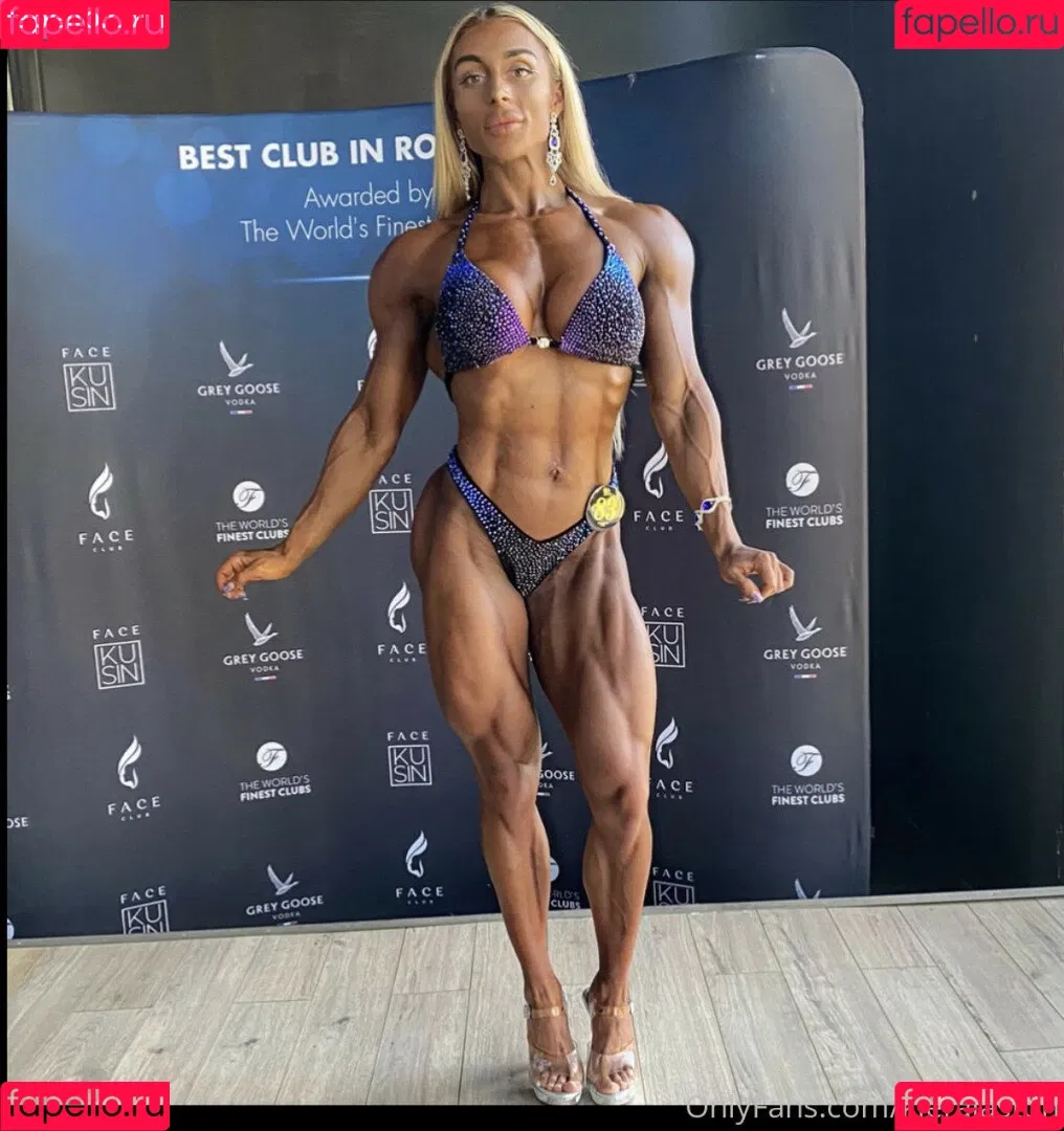 themusclebarbie Onlyfans Photo Gallery 