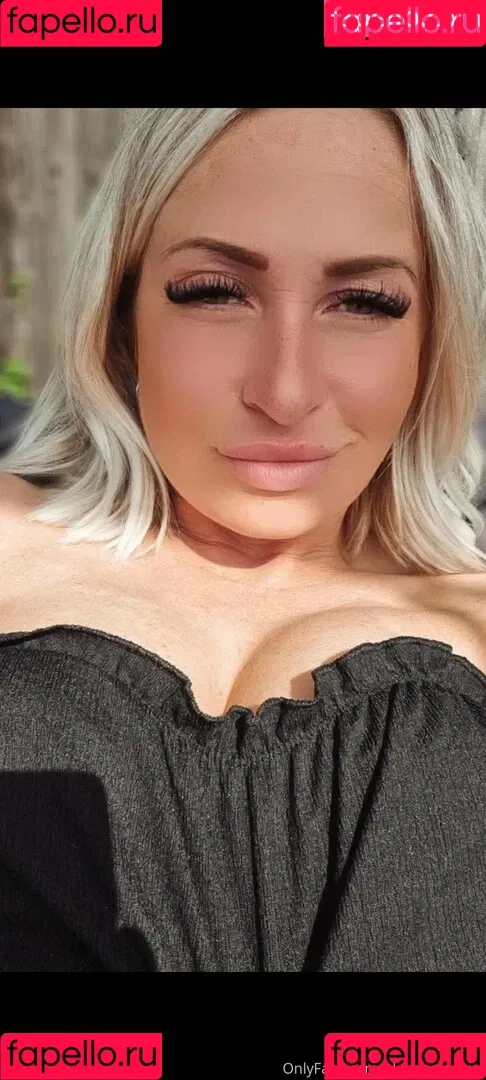 blondeeexo Onlyfans Photo Gallery 