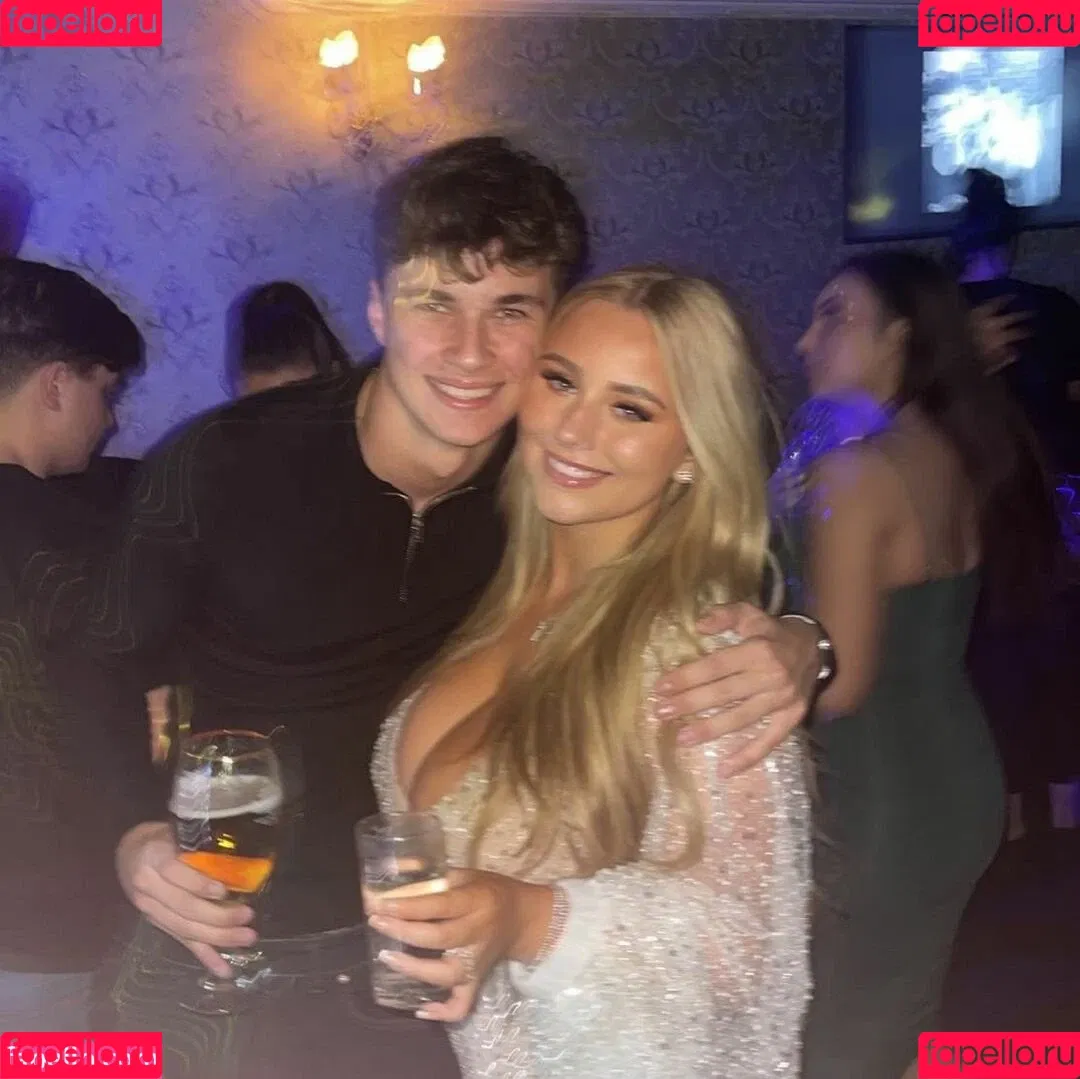 Gracie M Onlyfans Photo Gallery 