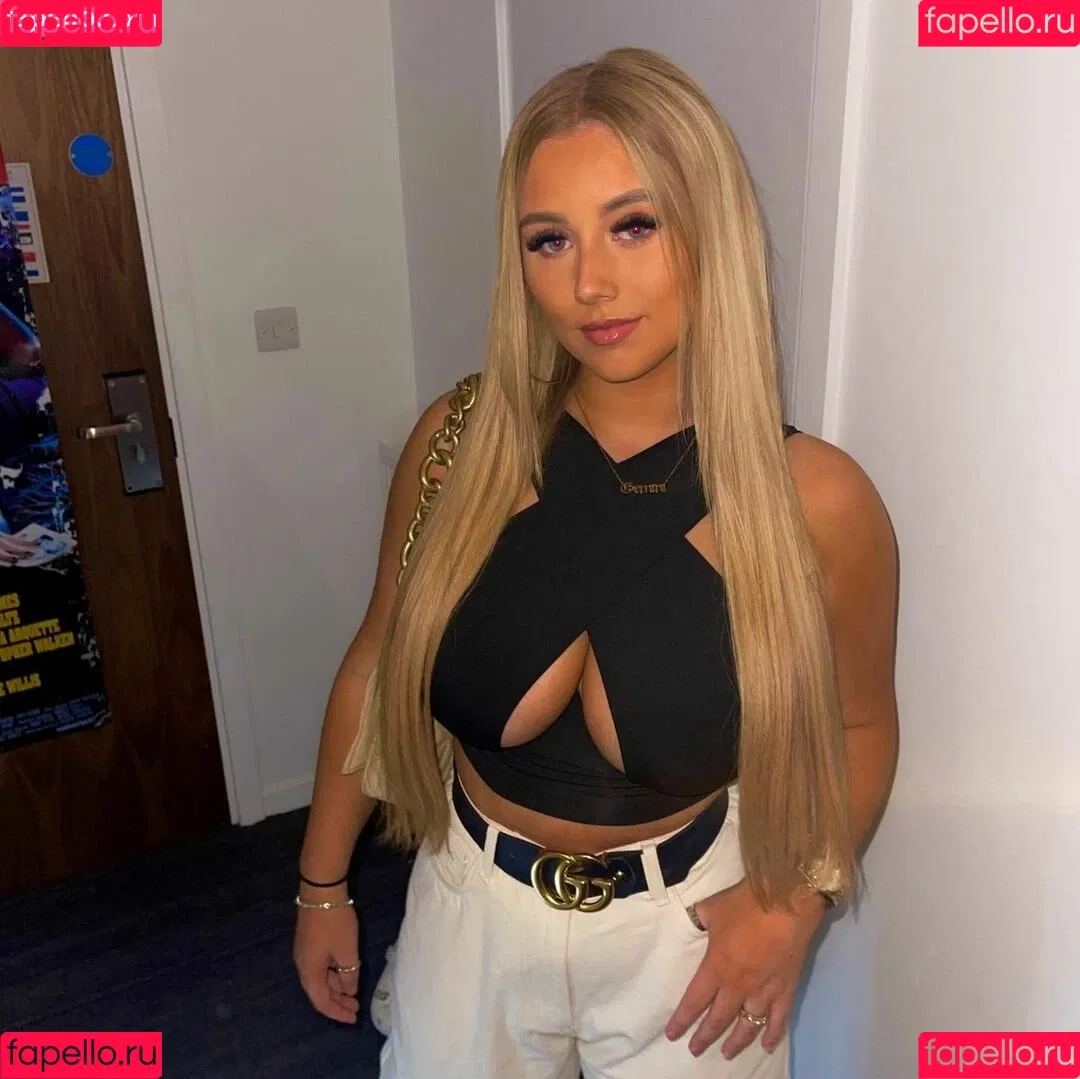 Gracie M Onlyfans Photo Gallery 