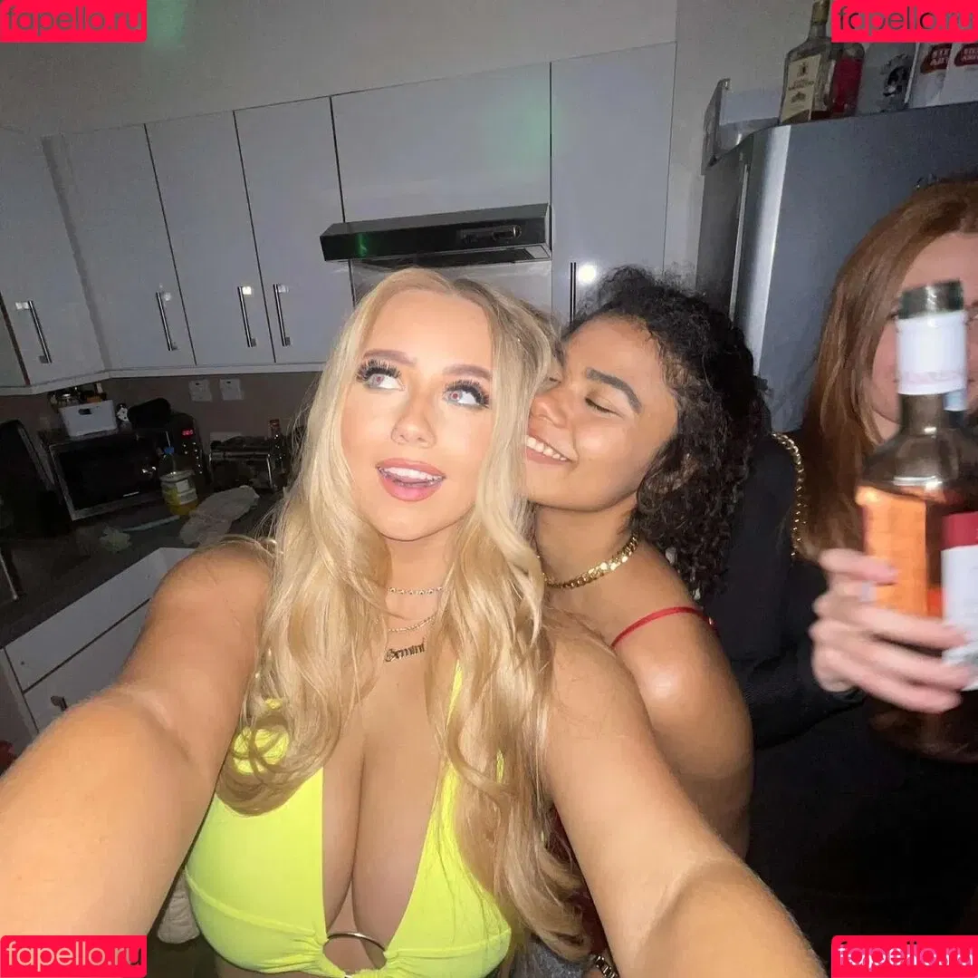 Gracie M Onlyfans Photo Gallery 