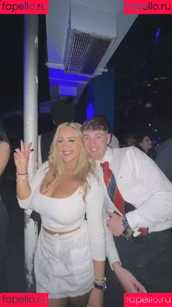 Gracie M Onlyfans Photo Gallery 