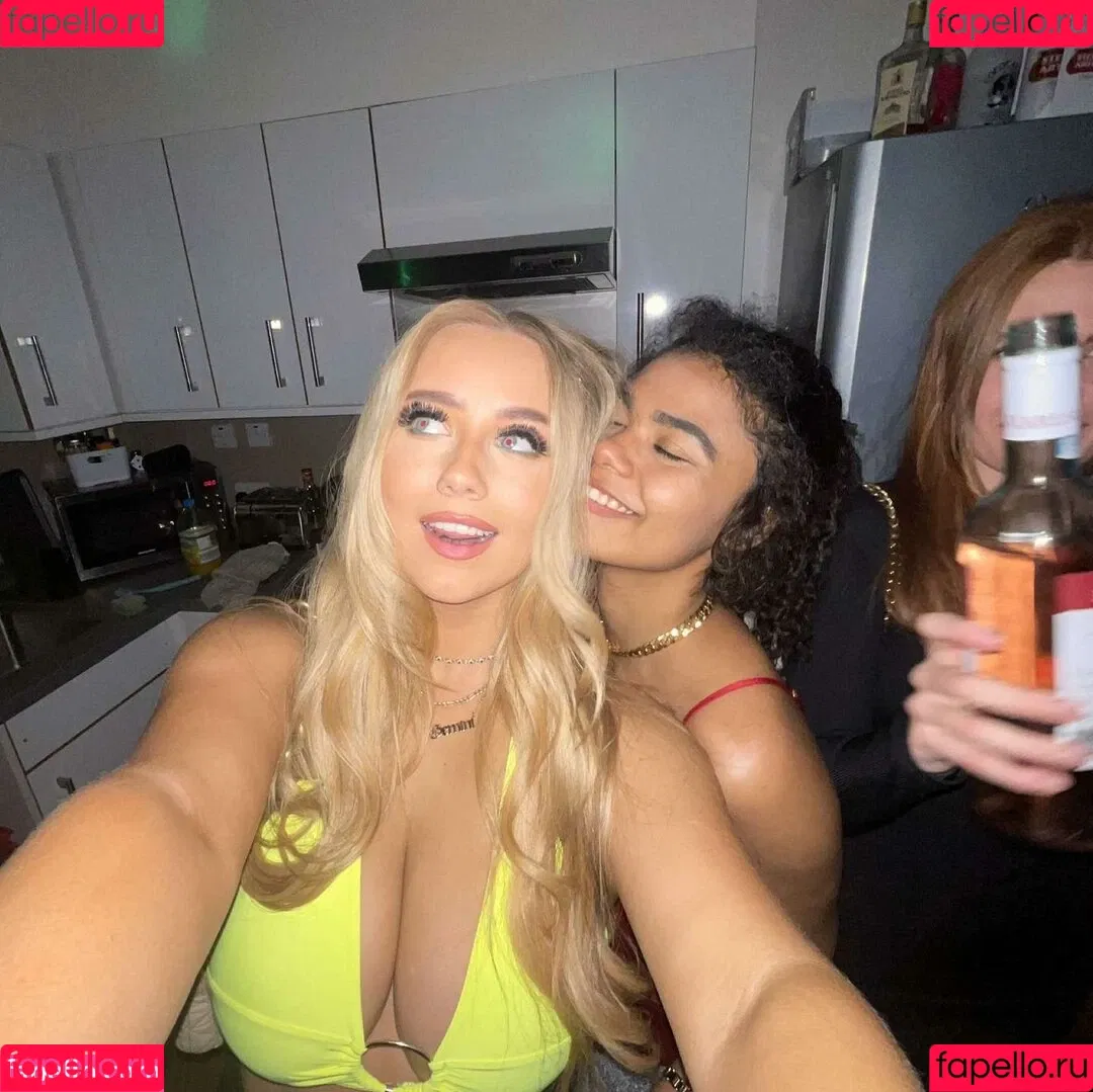 Gracie M Onlyfans Photo Gallery 