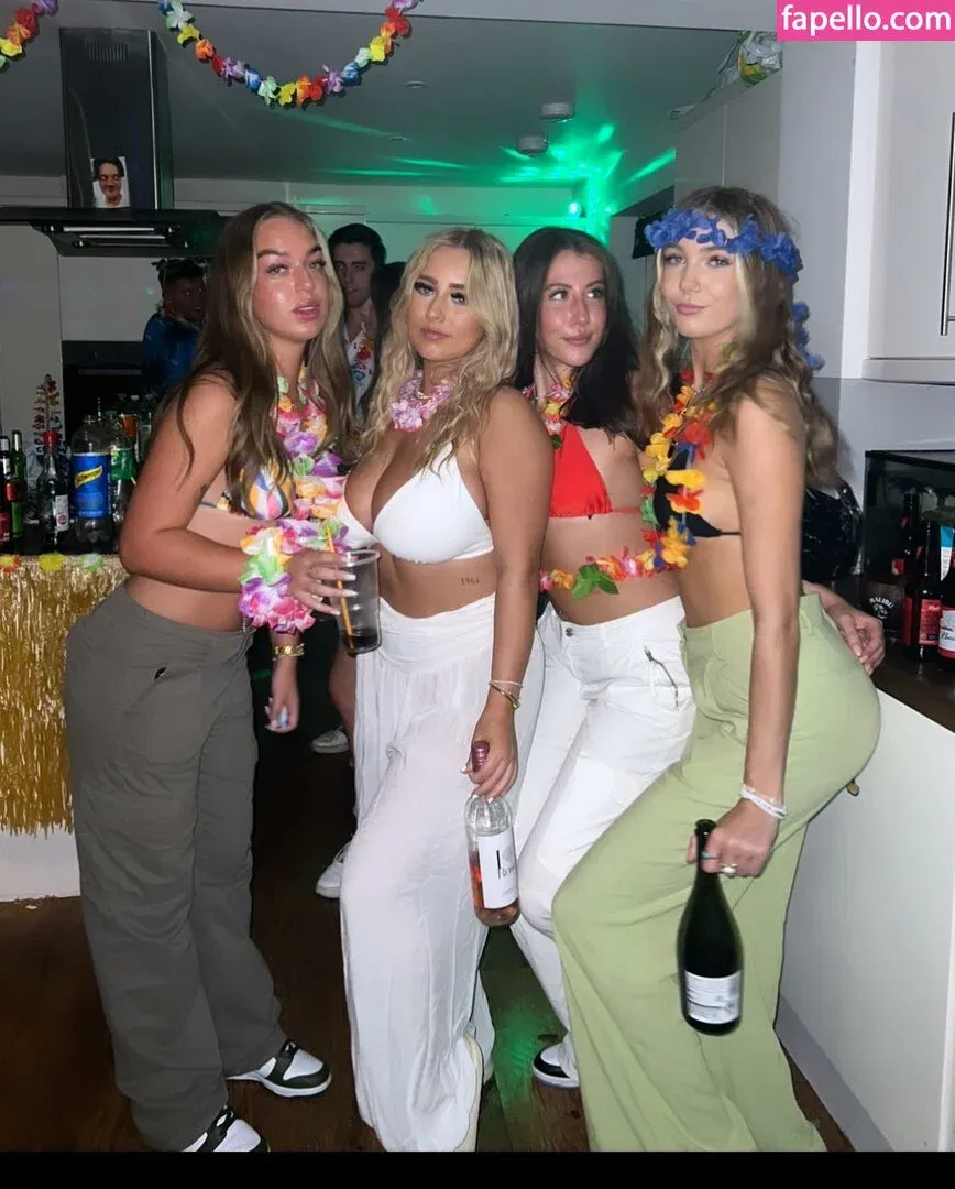 Gracie M Onlyfans Photo Gallery 