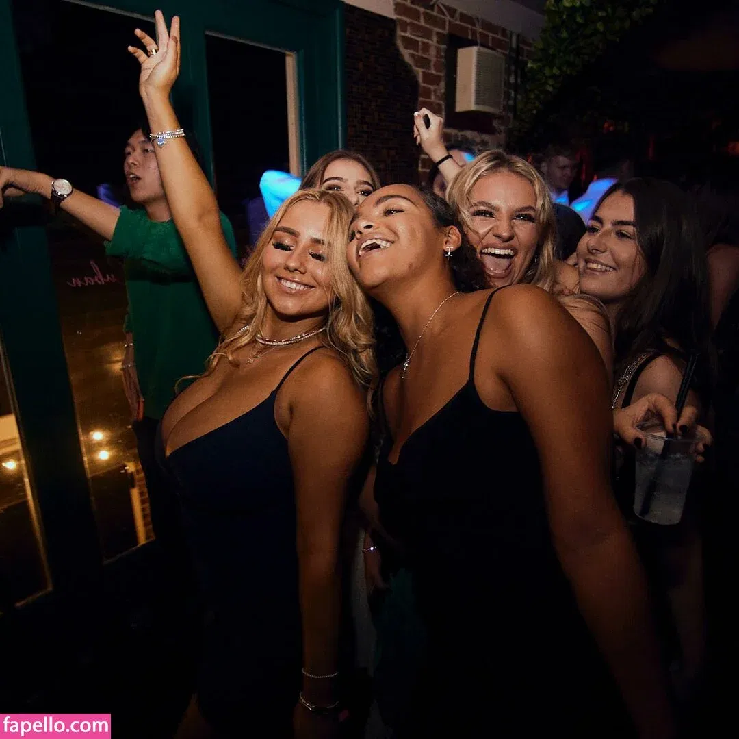 Gracie M Onlyfans Photo Gallery 