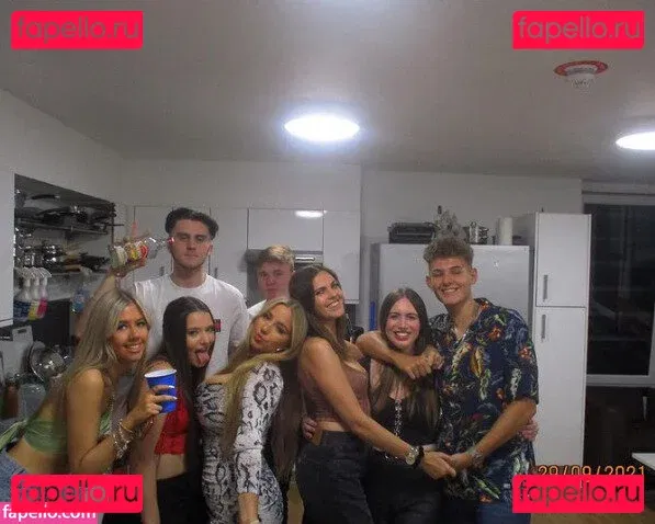 Gracie M Onlyfans Photo Gallery 