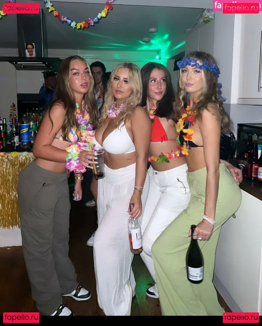 Gracie M Onlyfans Photo Gallery 