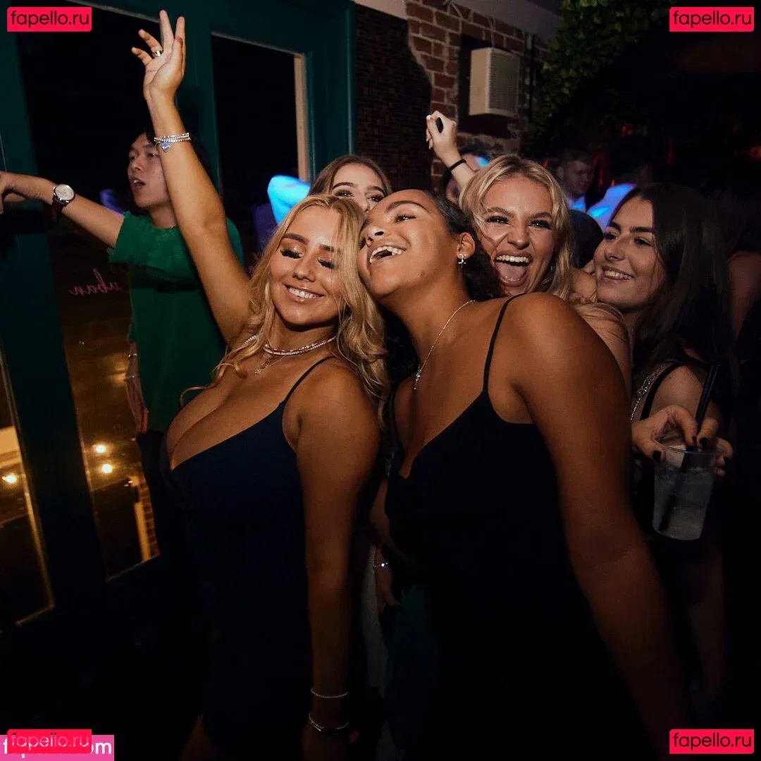 Gracie M Onlyfans Photo Gallery 