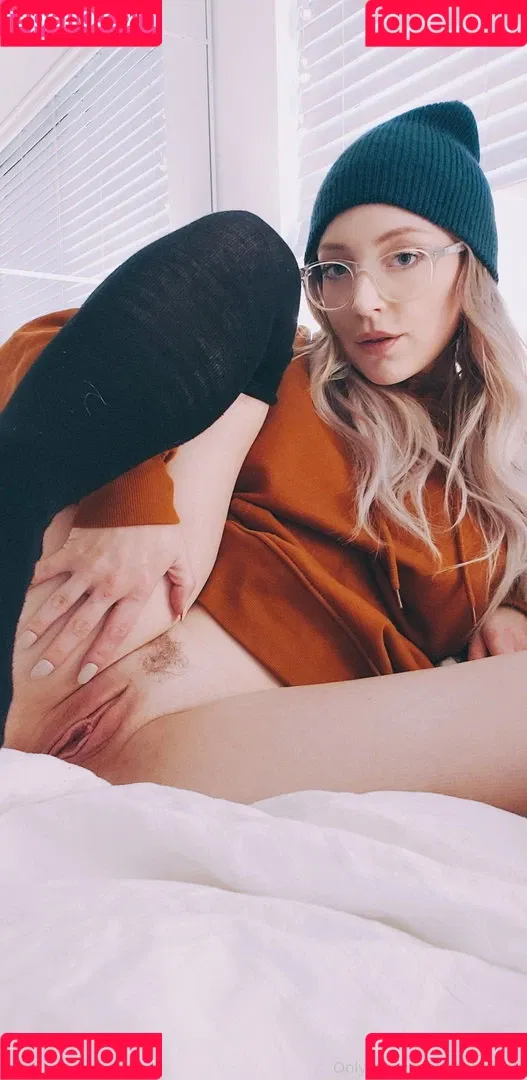 itskatiebelle Onlyfans Photo Gallery 
