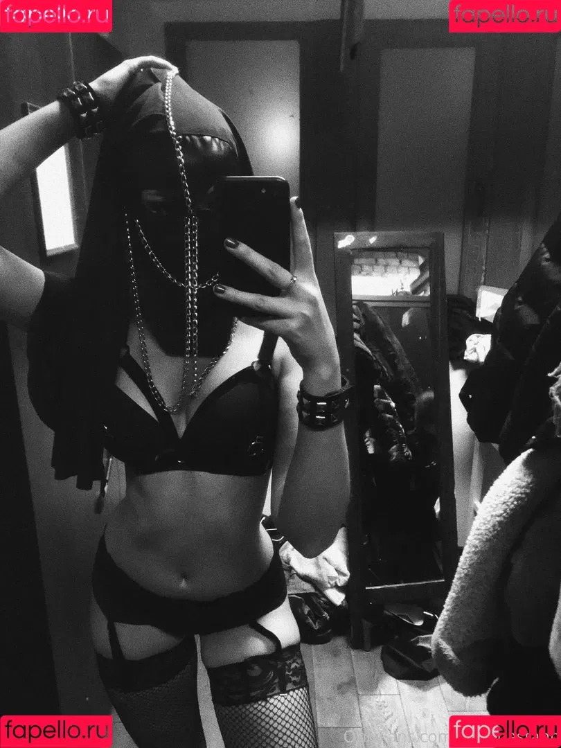 simonastann Onlyfans Photo Gallery 