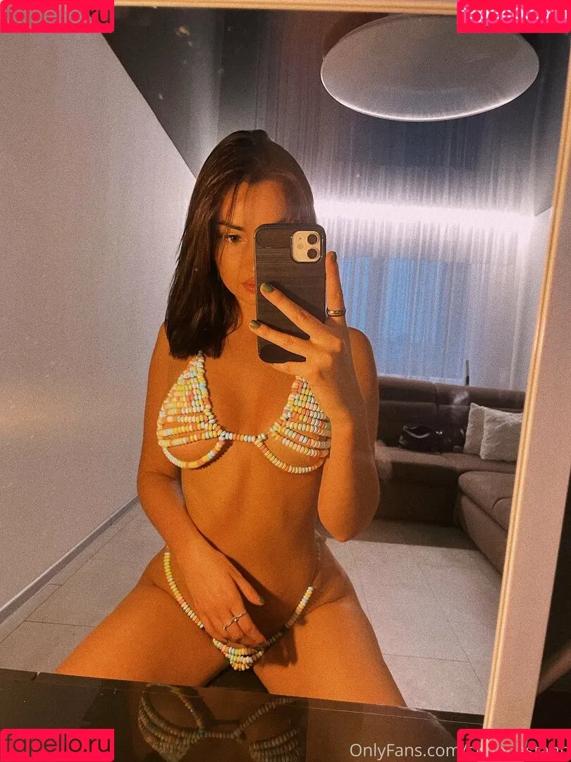 simonastann Onlyfans Photo Gallery 