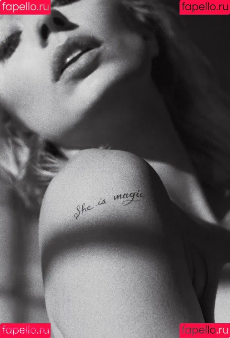 Caroline Vreeland Onlyfans Photo Gallery 