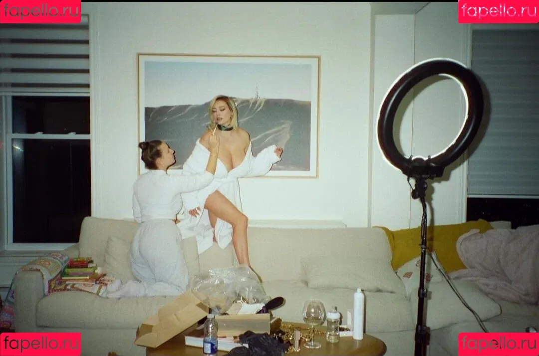 Caroline Vreeland Onlyfans Photo Gallery 
