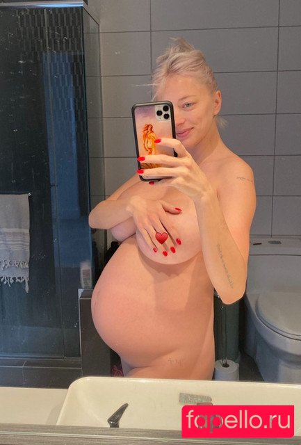 Caroline Vreeland Onlyfans Photo Gallery 