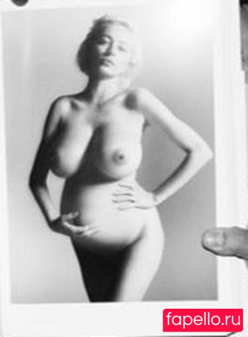 Caroline Vreeland Onlyfans Photo Gallery 