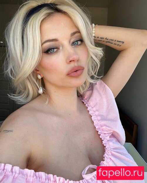 Caroline Vreeland Onlyfans Photo Gallery 
