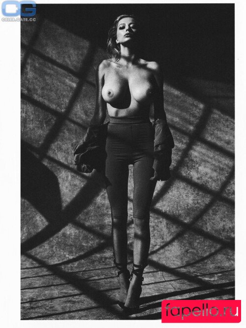 Caroline Vreeland Onlyfans Photo Gallery 