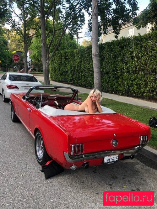 Caroline Vreeland Onlyfans Photo Gallery 