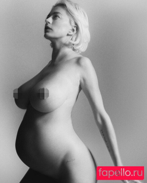 Caroline Vreeland Onlyfans Photo Gallery 