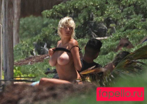 Caroline Vreeland Onlyfans Photo Gallery 