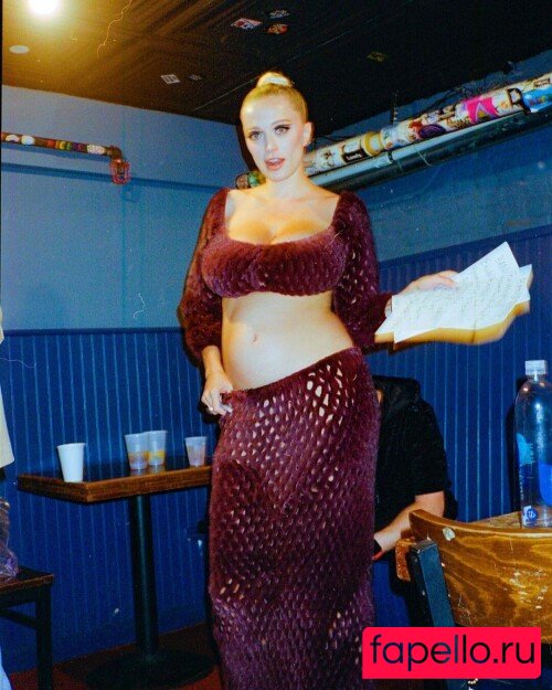 Caroline Vreeland Onlyfans Photo Gallery 