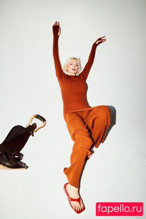 Caroline Vreeland Onlyfans Photo Gallery 