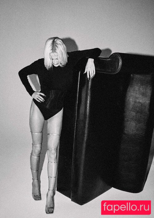 Caroline Vreeland Onlyfans Photo Gallery 