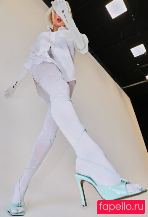 Caroline Vreeland Onlyfans Photo Gallery 