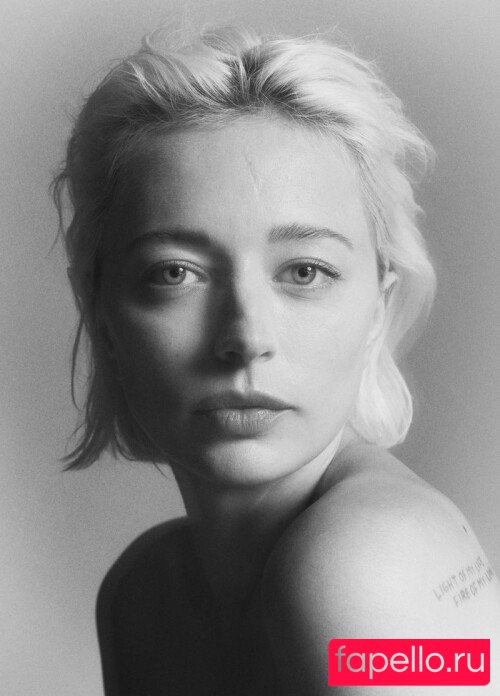 Caroline Vreeland Onlyfans Photo Gallery 