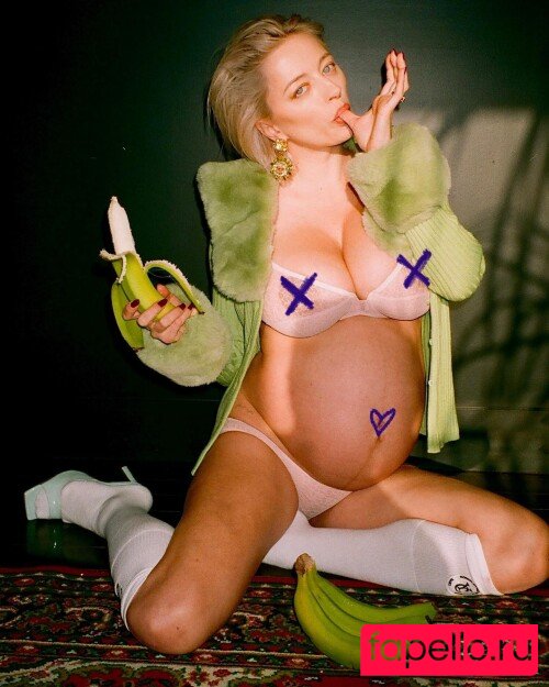 Caroline Vreeland Onlyfans Photo Gallery 