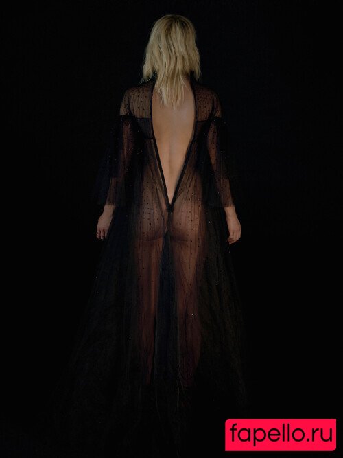 Caroline Vreeland Onlyfans Photo Gallery 