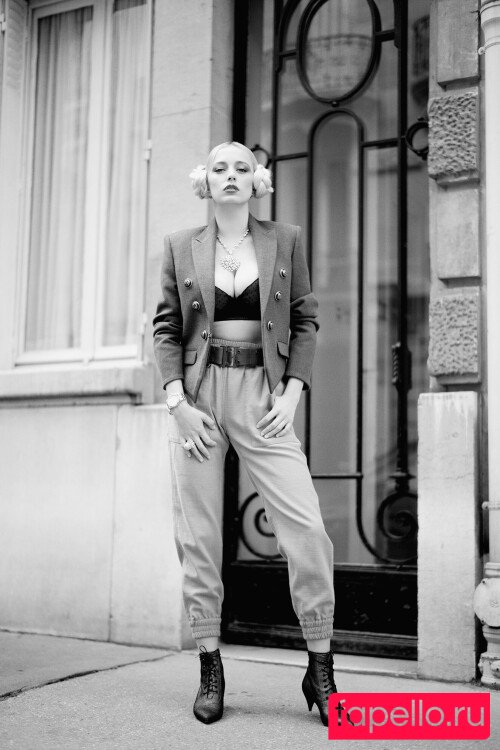 Caroline Vreeland Onlyfans Photo Gallery 