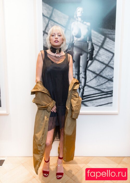 Caroline Vreeland Onlyfans Photo Gallery 