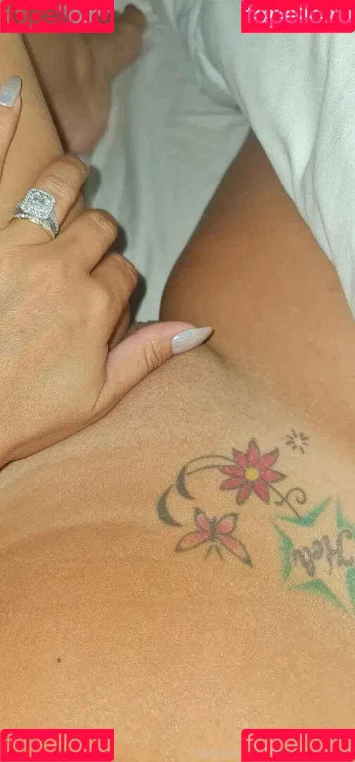 ukhotwife Onlyfans Photo Gallery 