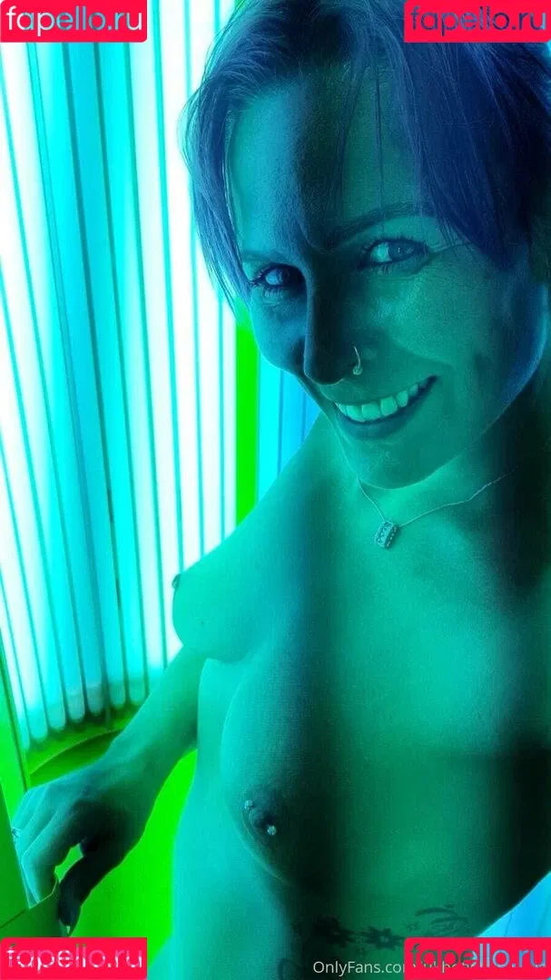 ukhotwife Onlyfans Photo Gallery 