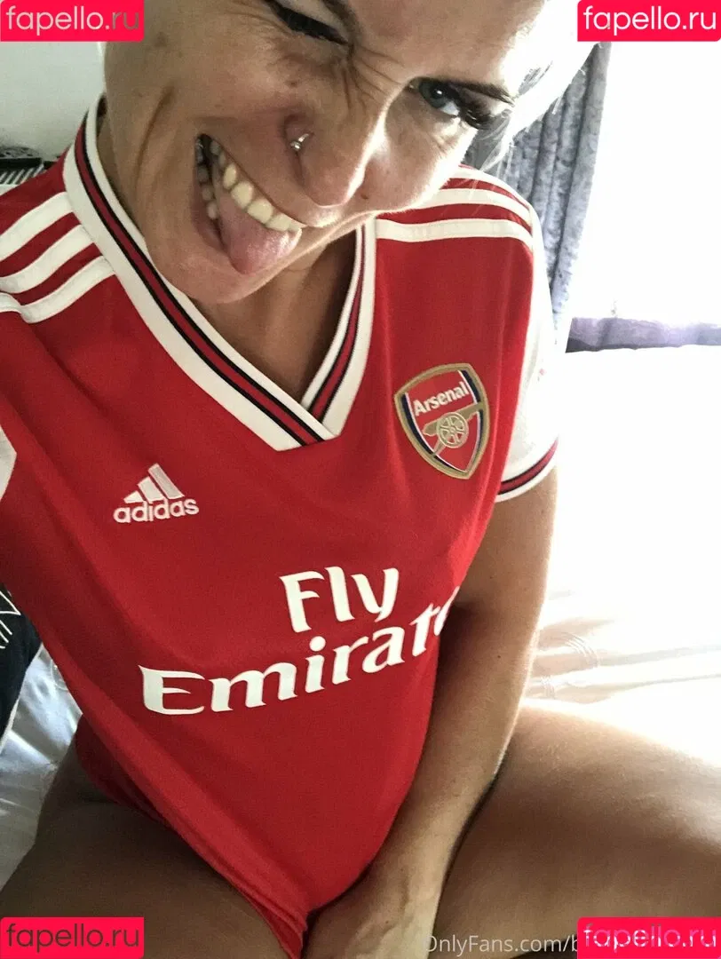 ukhotwife Onlyfans Photo Gallery 